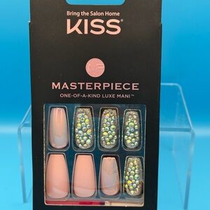 KISS Masterpiece Luxe Mani Pink and Glitter Press-On Nails